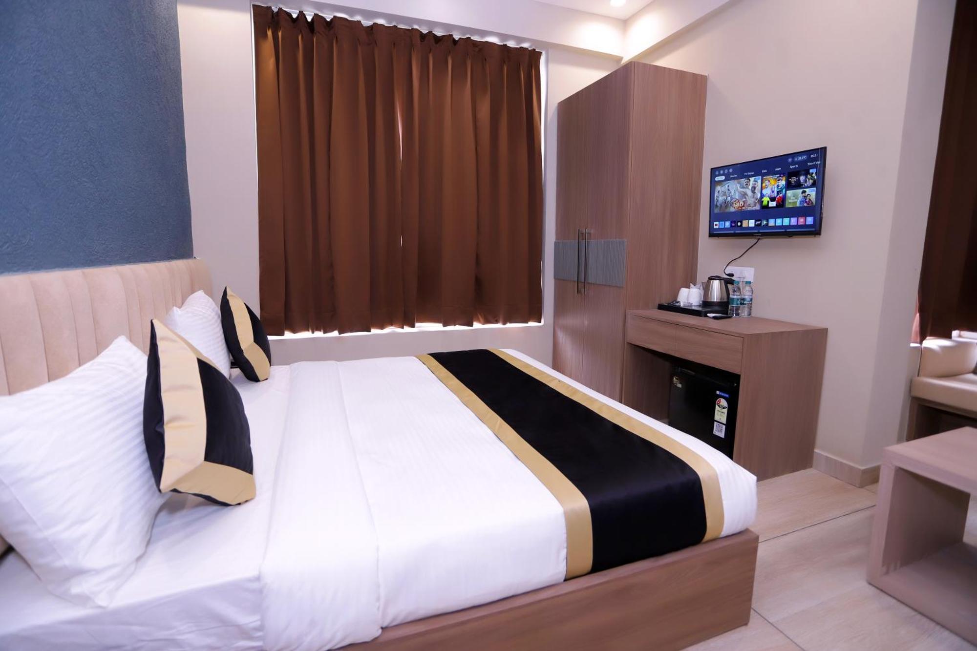 Hotel Nirvana Inn - Near Expo Mart Greater Noida Eksteriør billede