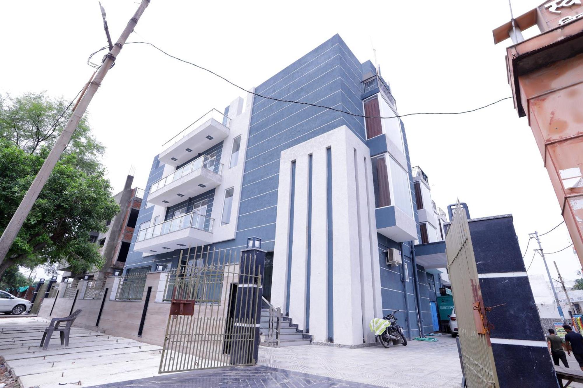 Hotel Nirvana Inn - Near Expo Mart Greater Noida Eksteriør billede