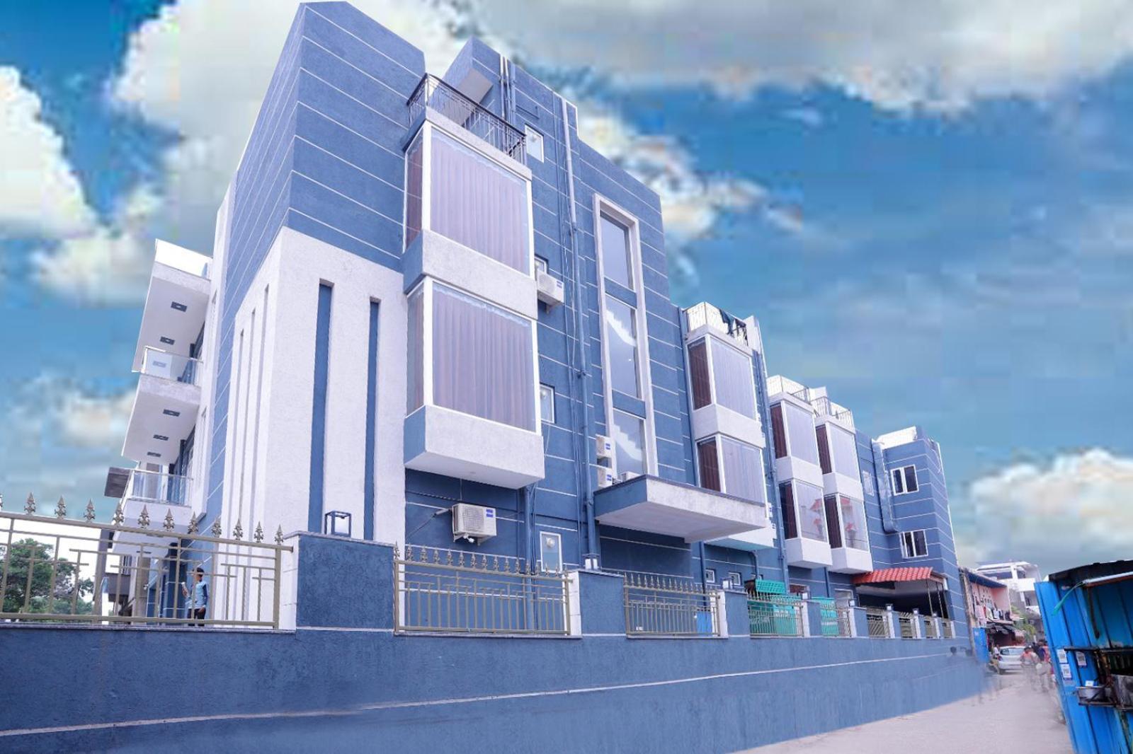 Hotel Nirvana Inn - Near Expo Mart Greater Noida Eksteriør billede